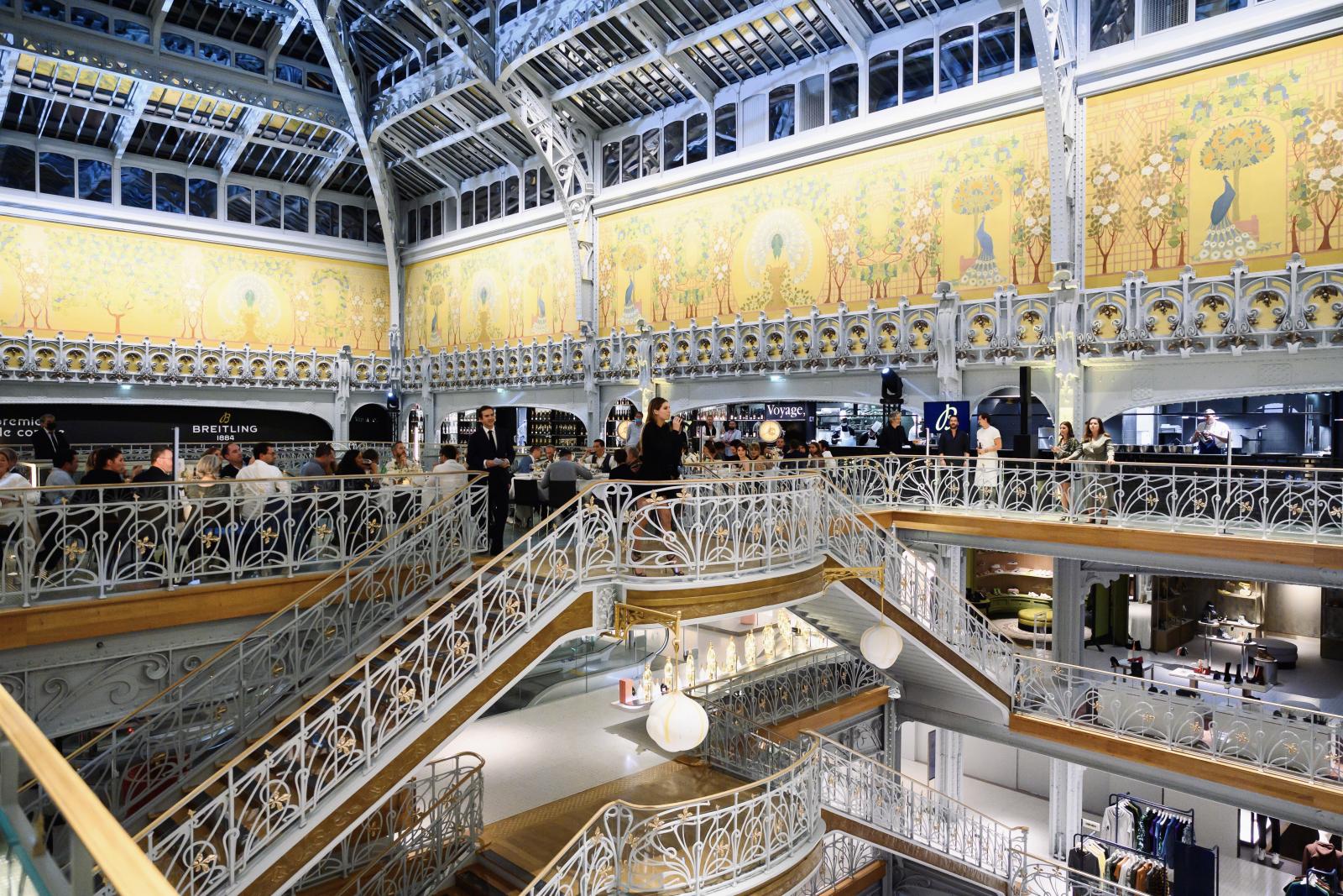 La Samaritaine  Shopping in Louvre, Paris